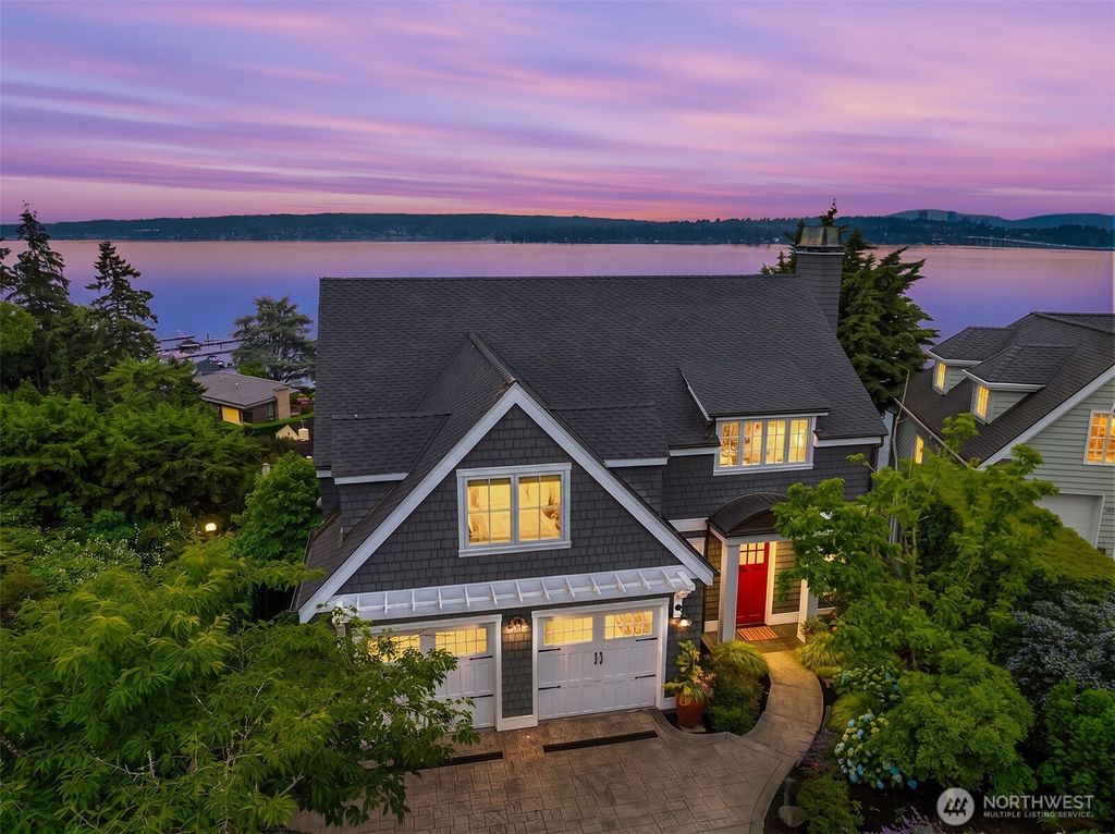 Photo of 3658 50th Avenue NE, Seattle, WA 98105 (MLS # 2532411)