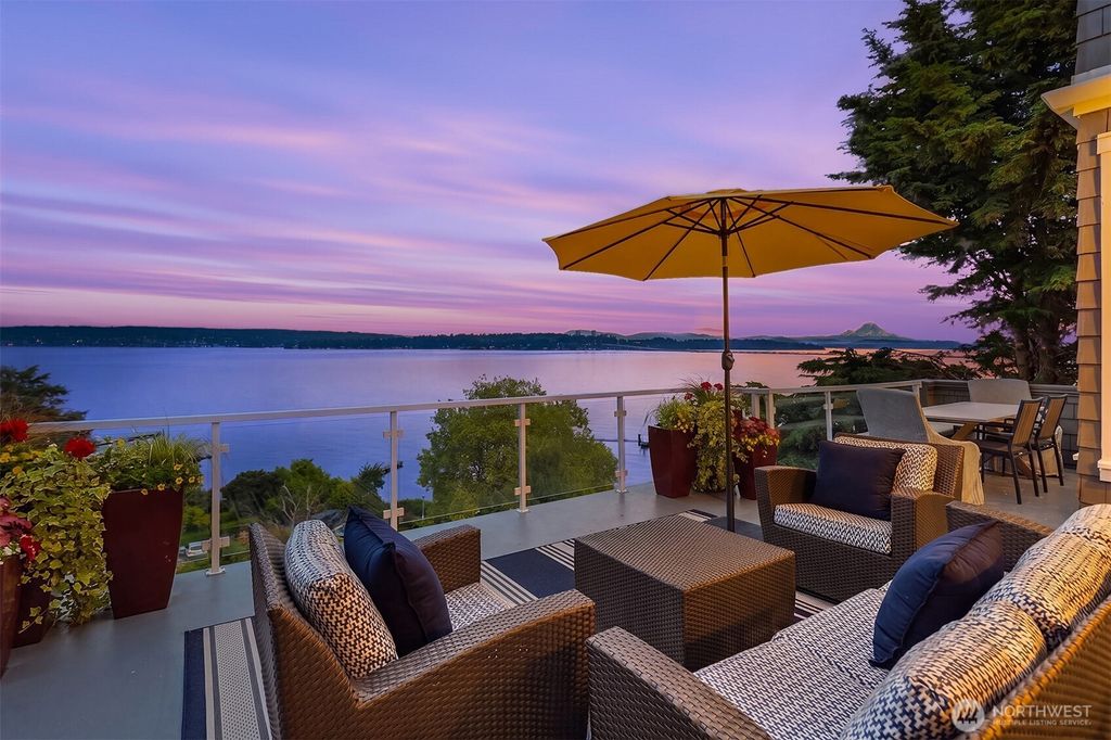 Photo of 3658 50th Avenue NE, Seattle, WA 98105 (MLS # 2532411)