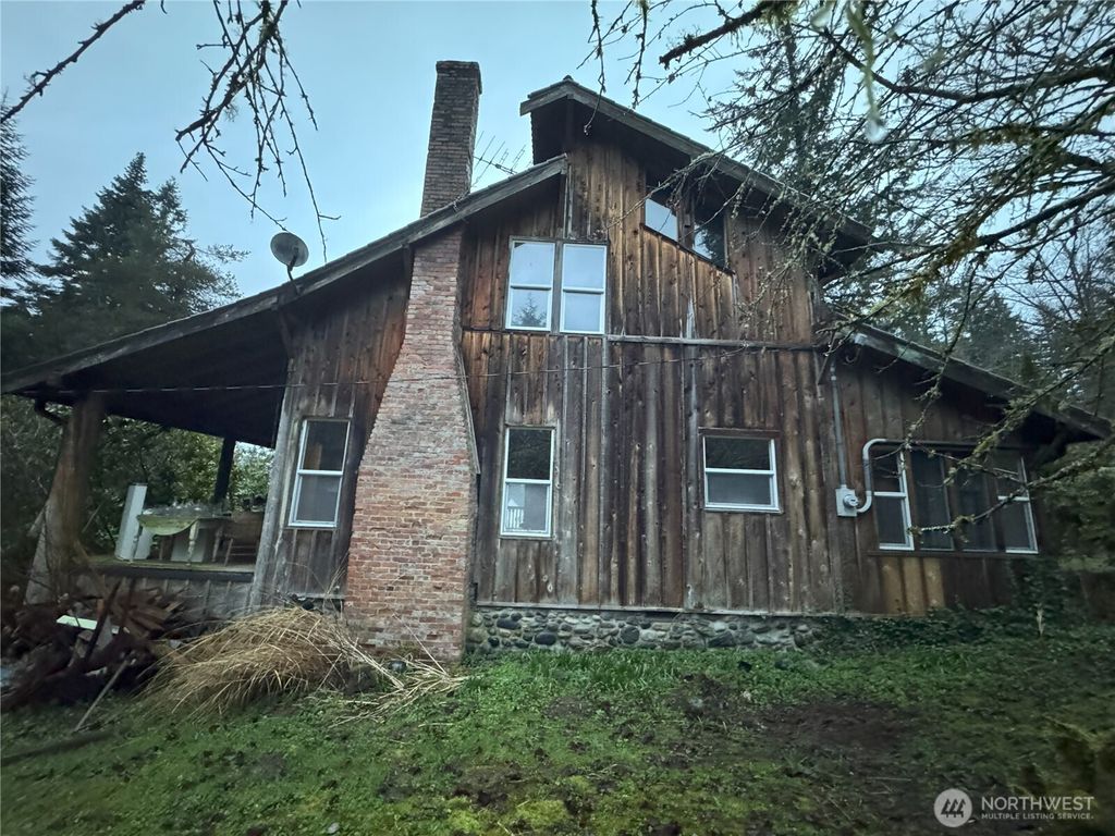 Photo of 7513 Robe Menzel Road, Granite Falls, WA 98252 (MLS # 2498465)