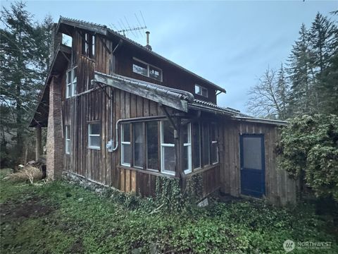 Photo of 7513 Robe Menzel Road, Granite Falls, WA 98252 (MLS # 2498465)