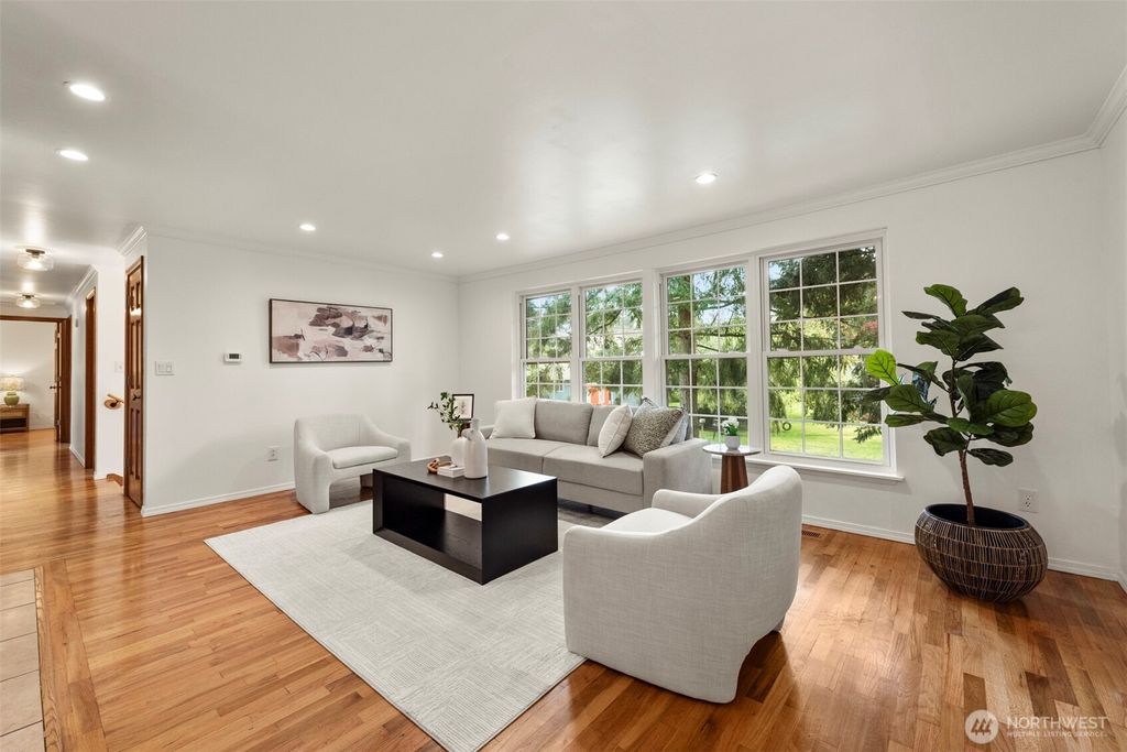 Photo of 20310 5th Avenue NW, Shoreline, WA 98177 (MLS # 2513107)