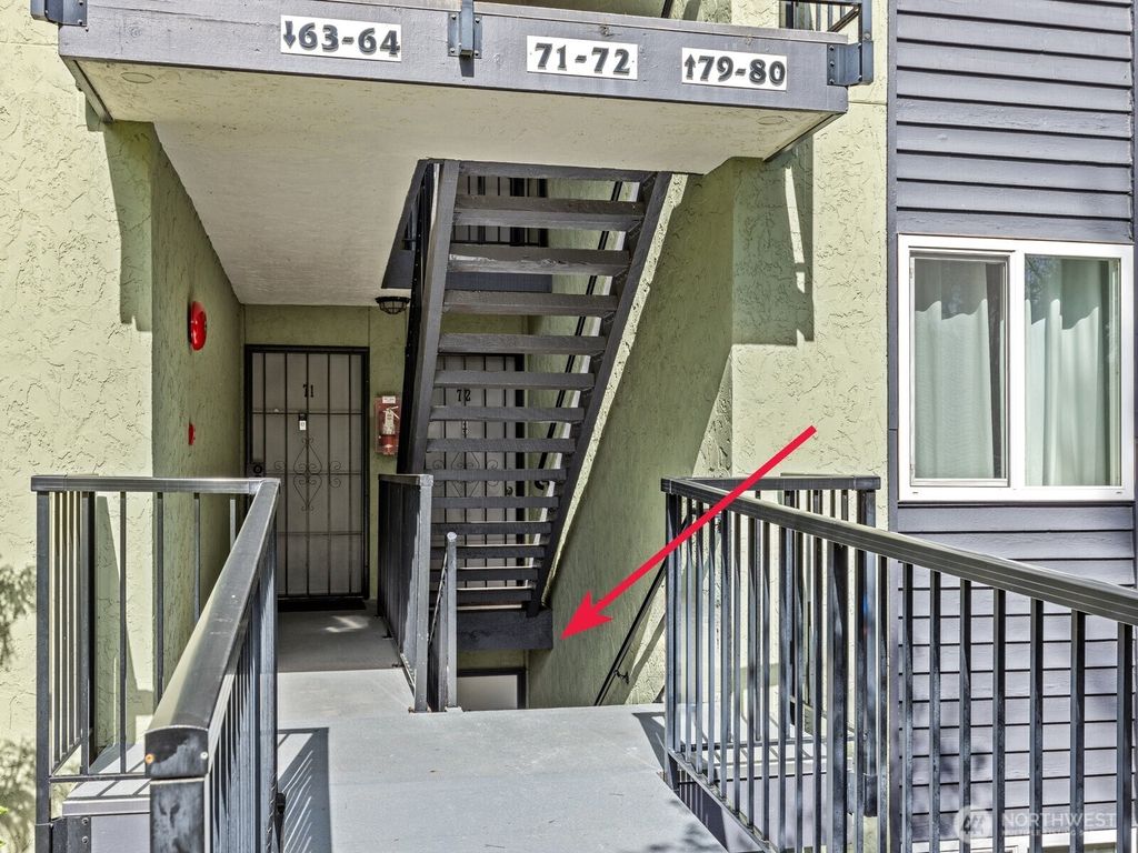 Photo of 615 75th Street SE #D64, Everett, WA 98203 (MLS # 2352631)