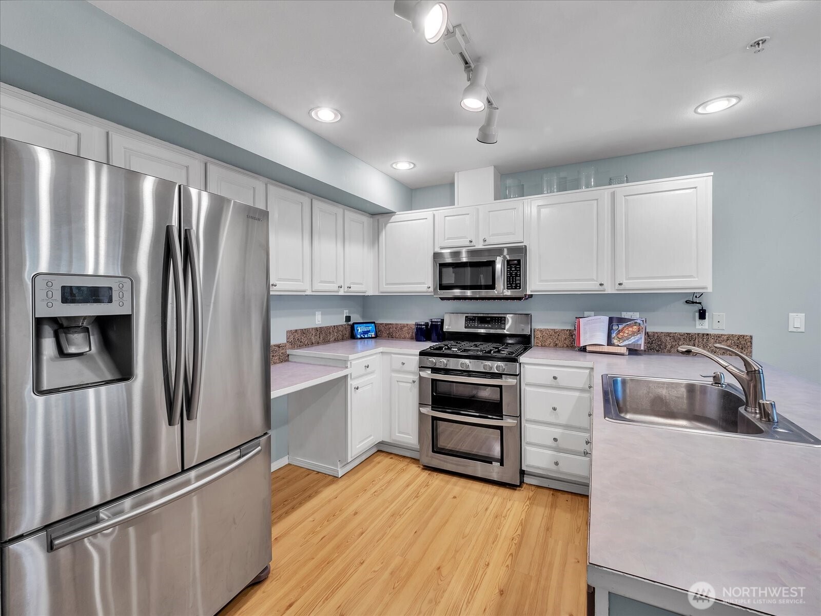 2218 S 336th Street 604