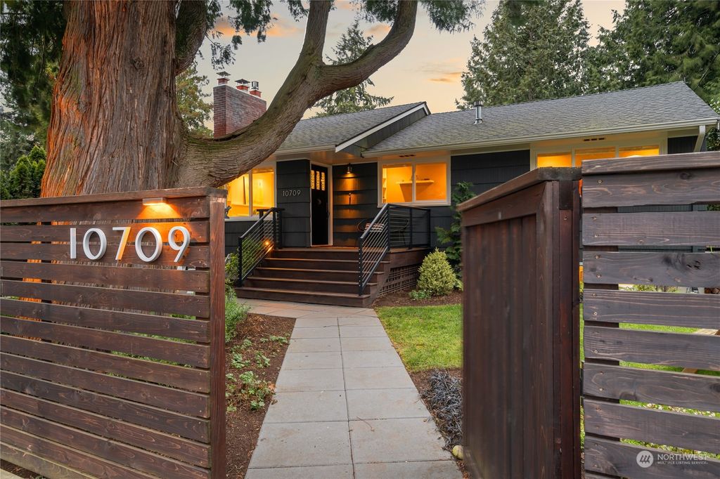 Photo of 10709 14th Avenue NE, Seattle, WA 98125 (MLS # 2220558)