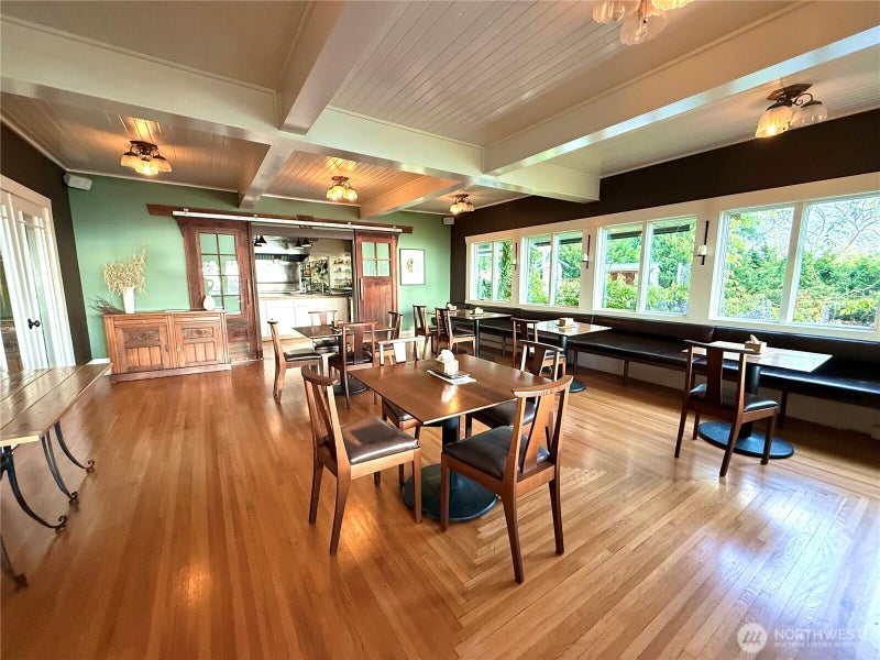 2579 W Shore Drive