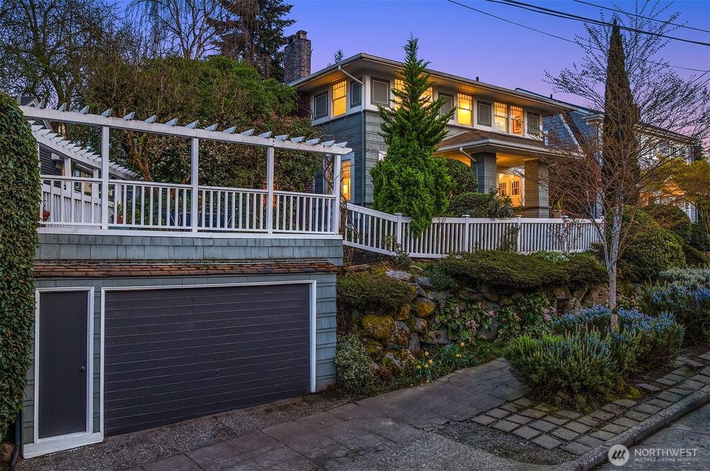 Photo of 3120 Broadway E, Seattle, WA 98102 (MLS # 2333732)