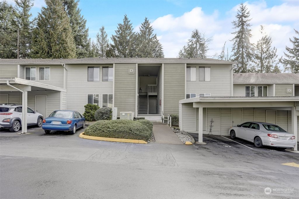 Photo of 14401 SE Petrovitsky Road #D204, Renton, WA 98058 (MLS # 2195982)