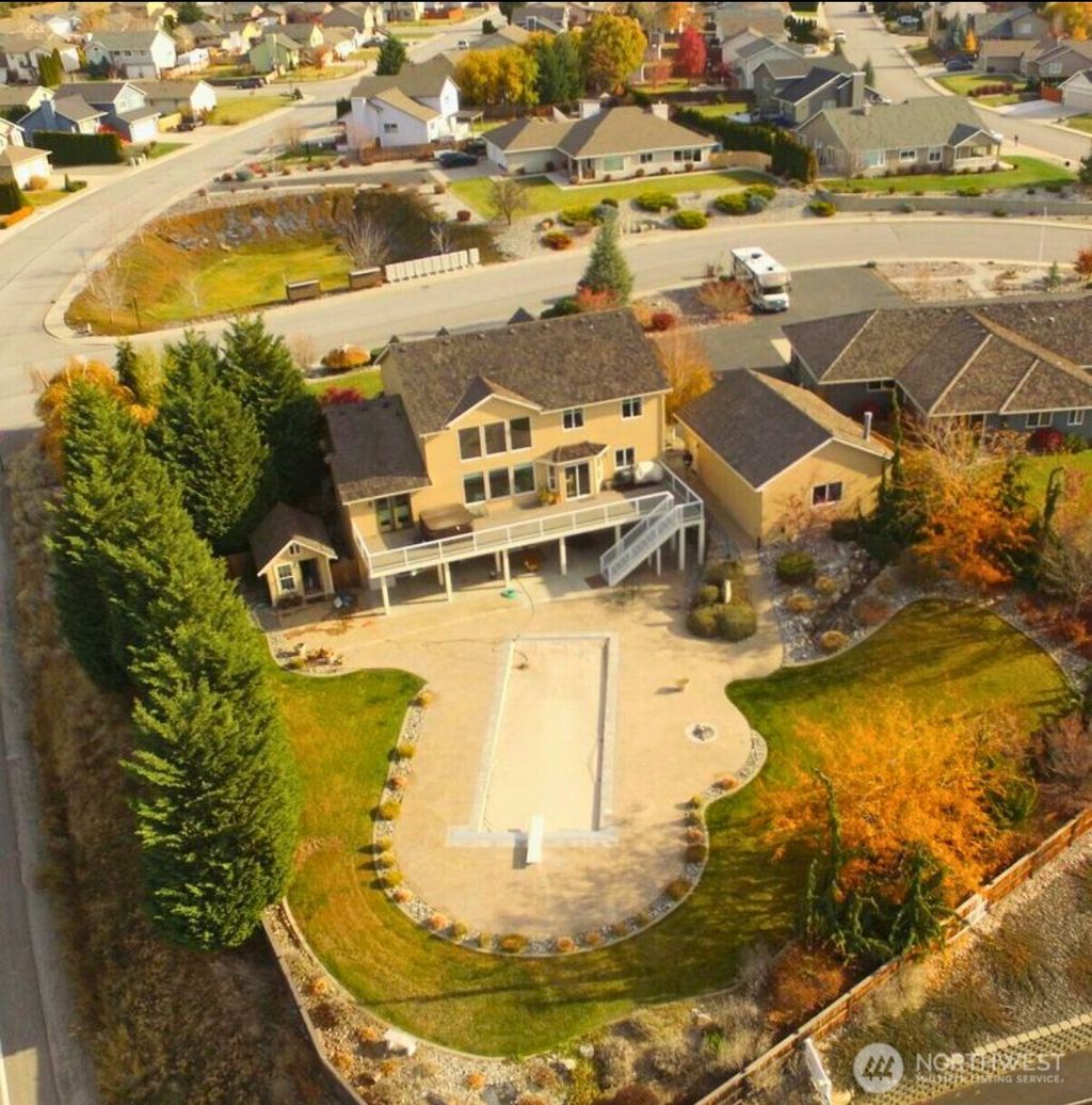 Photo of 2429 Fancher Heights Blvd Blvd, East Wenatchee, WA 98802 (MLS # 2468180)