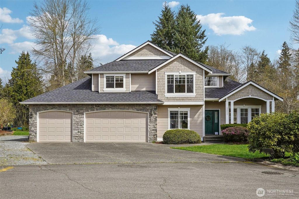 Photo of 12612 SE 261st Street, Kent, WA 98030 (MLS # 2472983)