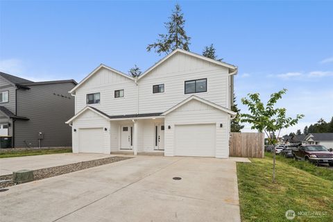 1013 Peach Road A & B Winlock WA 98659