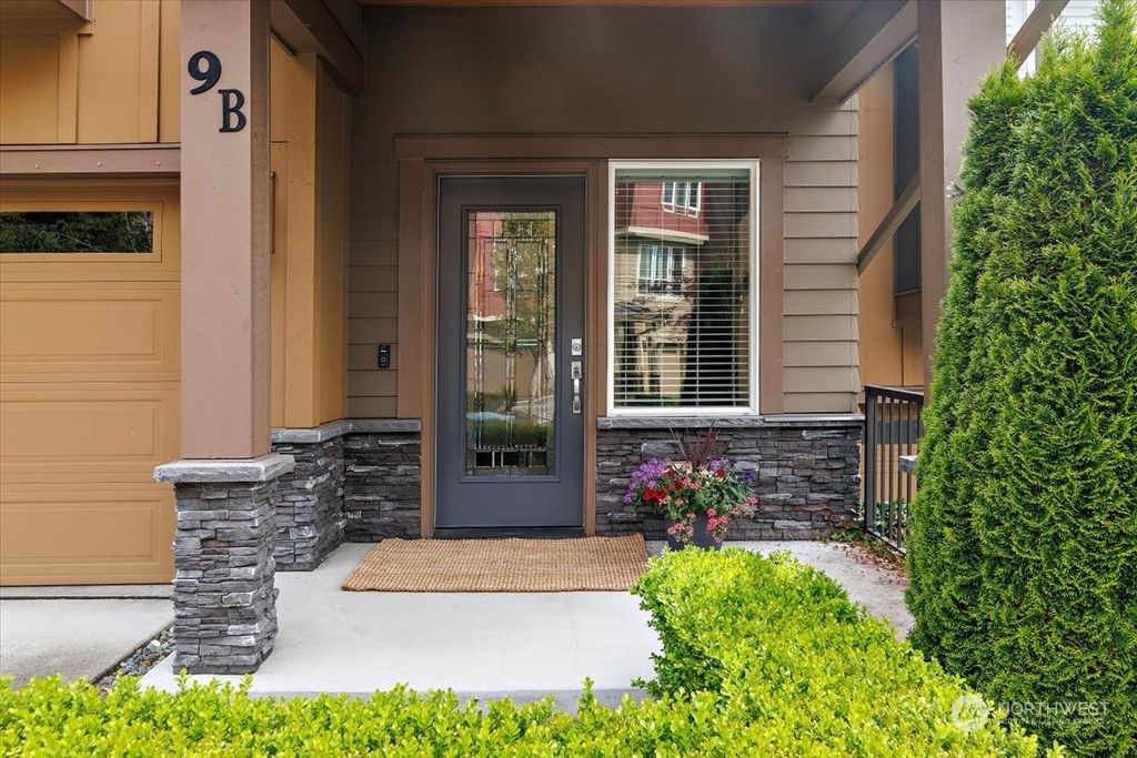 Photo of 900 228th Avenue NE #9B, Sammamish, WA 98074 (MLS # 2237734)