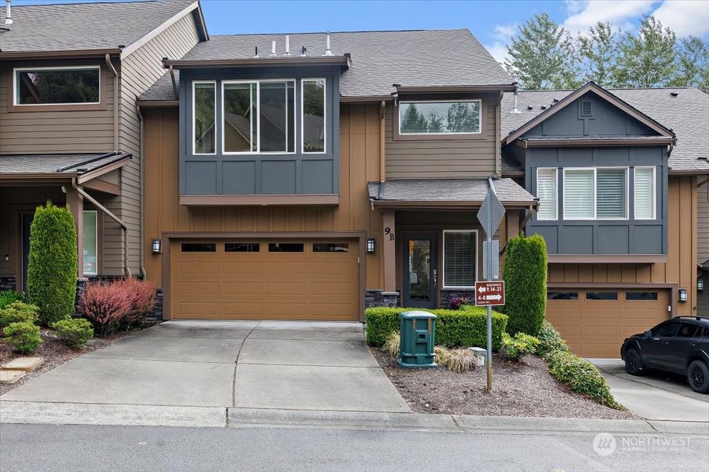 Photo of 900 228th Avenue NE #9B, Sammamish, WA 98074 (MLS # 2237734)