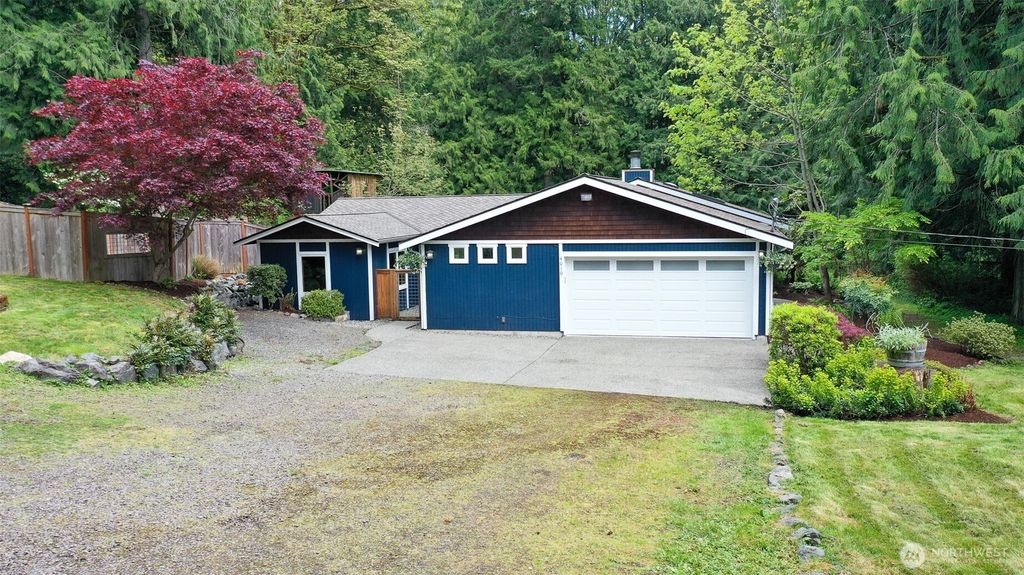 Photo of 4010 266th Avenue NE, Redmond, WA 98053 (MLS # 2368076)