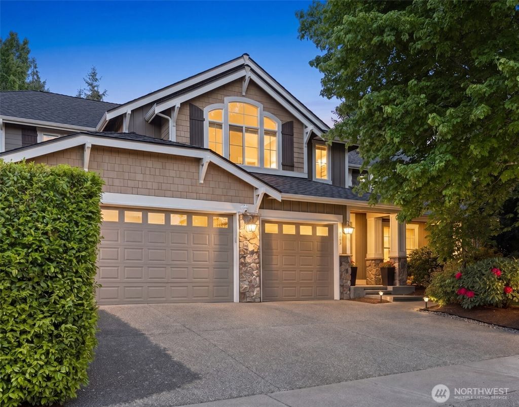 Photo of 2841 275th Avenue SE, Sammamish, WA 98075 (MLS # 2524044)