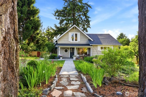 Photo of 1609 Goat Trail Road, Mukilteo, WA 98275 (MLS # 2538472)