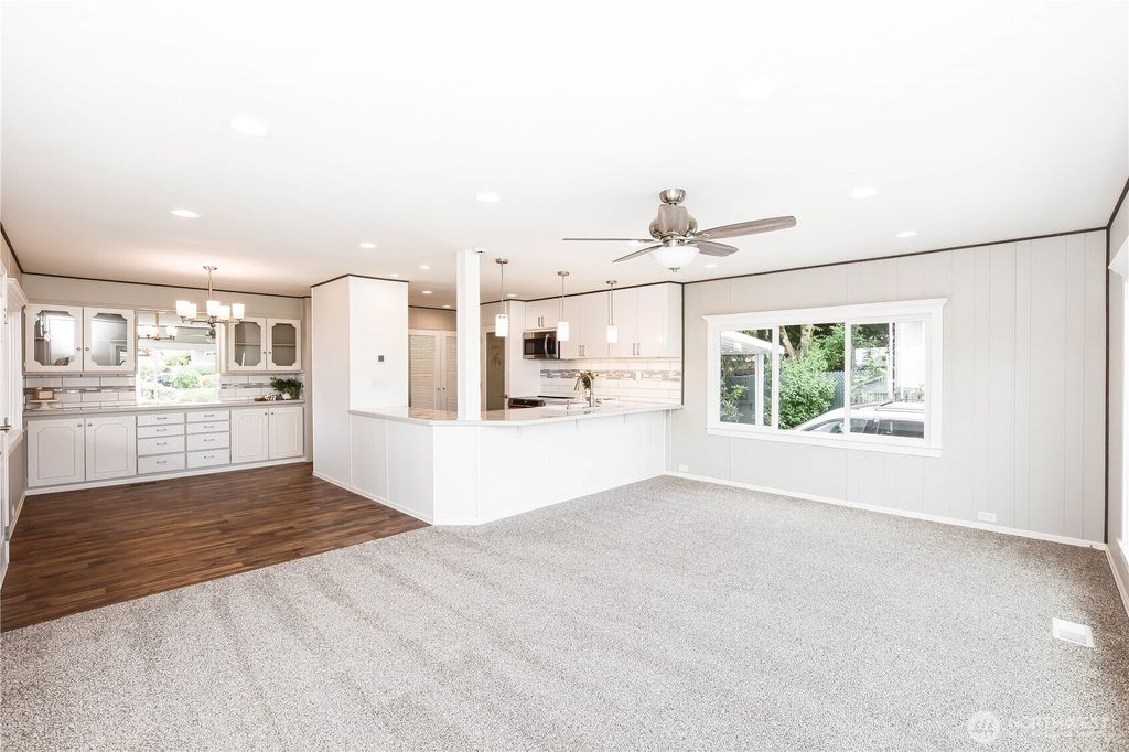 Photo of 13320 Highway 99 #29, Everett, WA 98204 (MLS # 2393096)