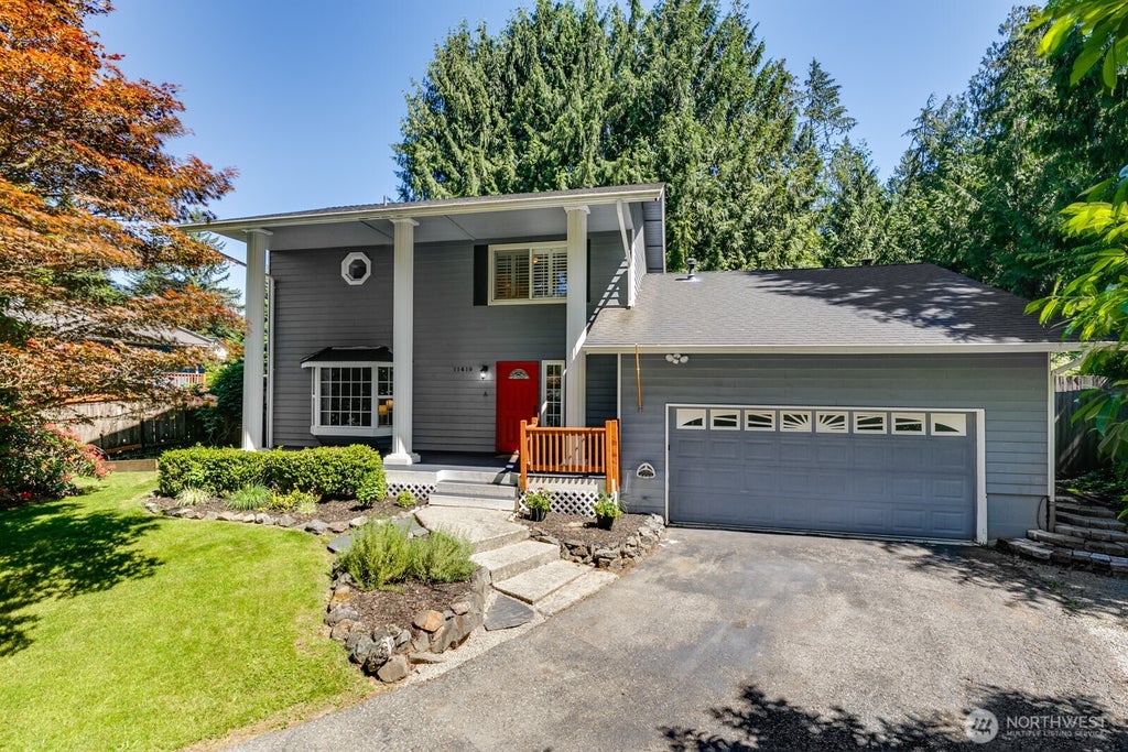 Photo of 11419 22nd Place NE, Lake Stevens, WA 98258 (MLS # 2542106)