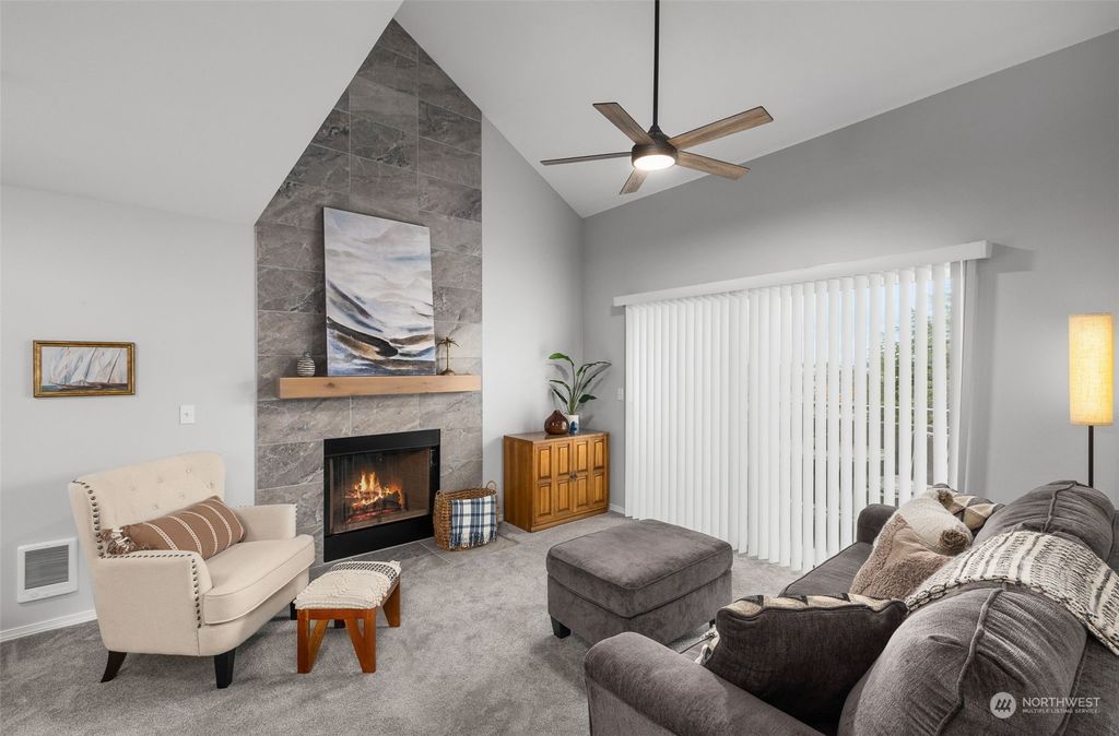 Photo of 2502 S 317th Street #302, Federal Way, WA 98003 (MLS # 2271117)