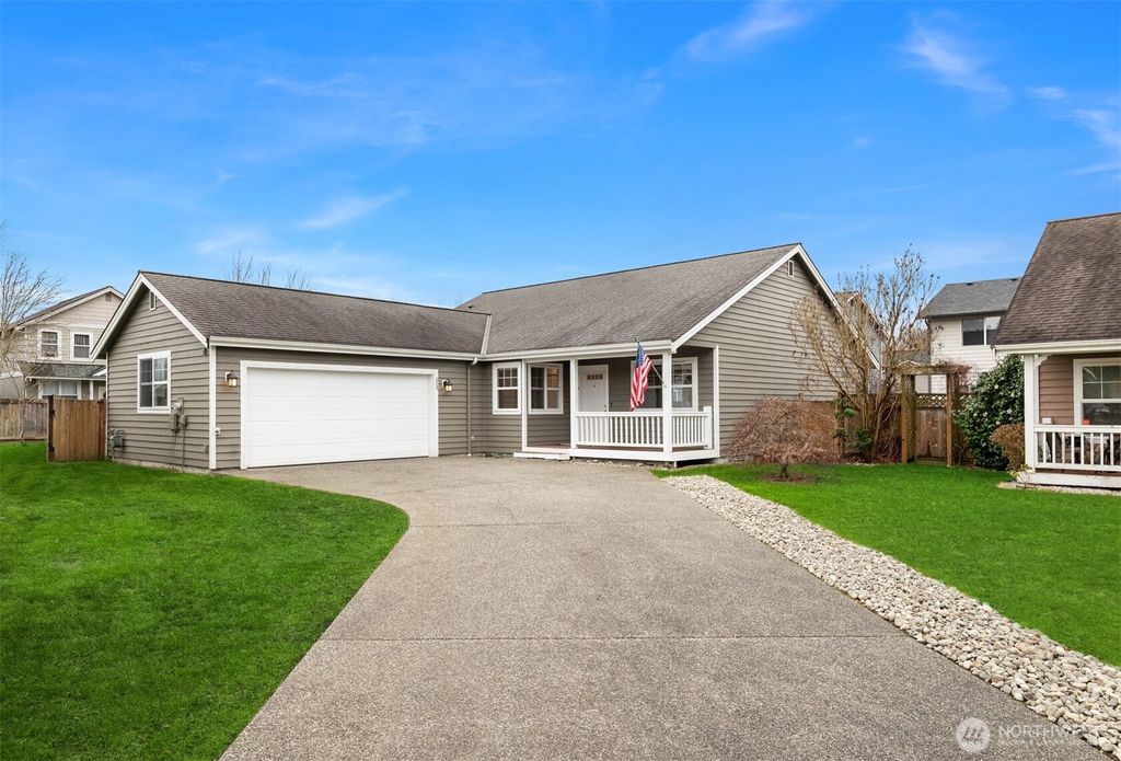 Photo of 313 Amberwood Circle, Sultan, WA 98294 (MLS # 2493020)