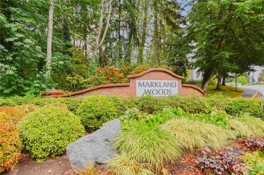 Photo of 23323 Cedar Way #H103, Mountlake Terrace, WA 98043 (MLS # 2162876)