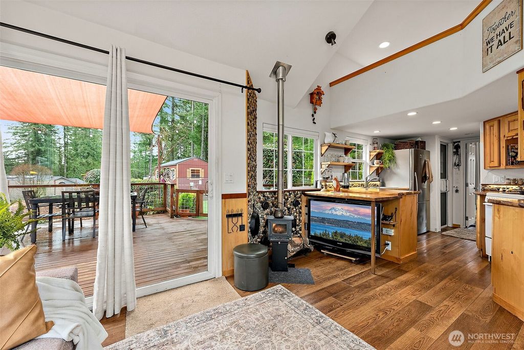 Photo of 12900 Parent Avenue SW, Port Orchard, WA 98367 (MLS # 2465628)