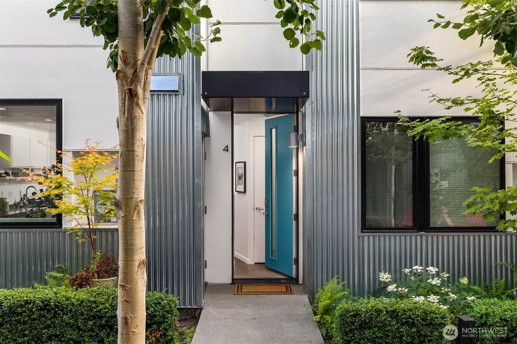 Photo of 519 Madrona Avenue NE #4, Bainbridge Island, WA 98110 (MLS # 2571575)