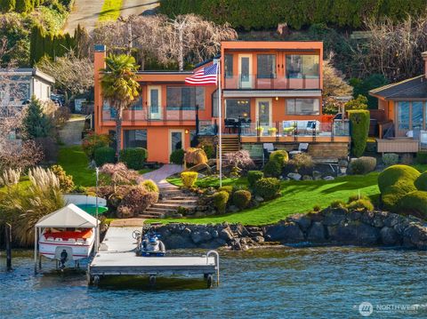 1621 10th Street W Kirkland WA 98033