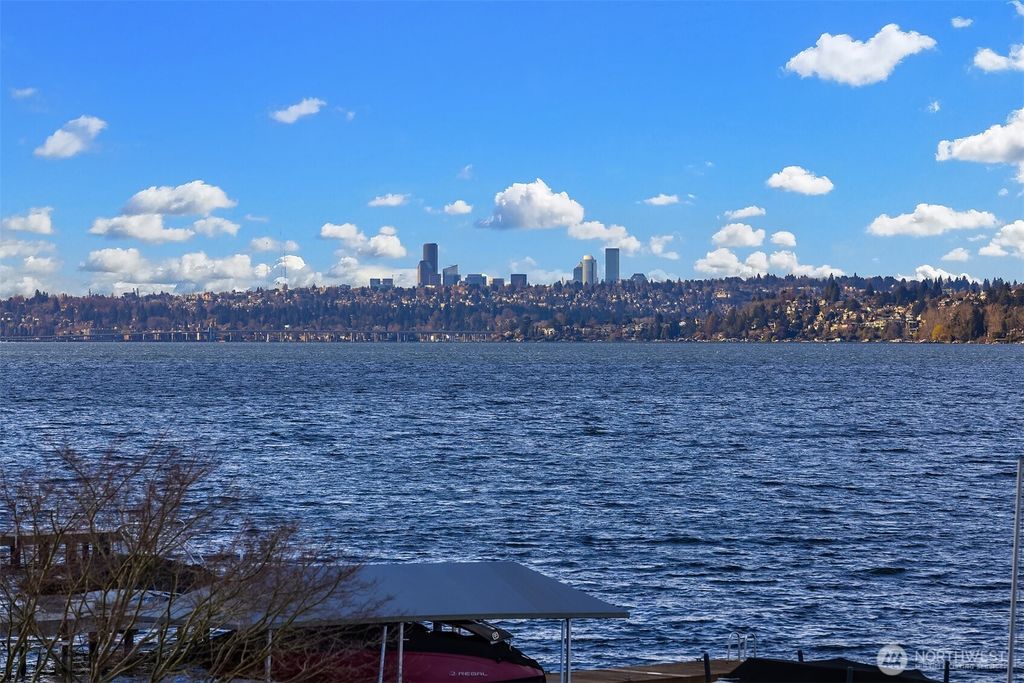 Photo of 1621 10th Street W, Kirkland, WA 98033 (MLS # 2490322)