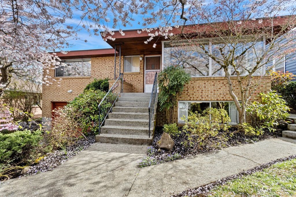 Photo of 9742 60th Avenue S, Seattle, WA 98118 (MLS # 2213519)