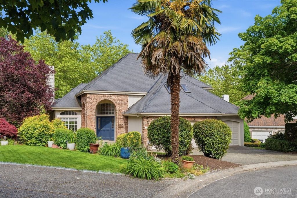 Photo of 10618 176TH Court NE, Redmond, WA 98052 (MLS # 2526049)