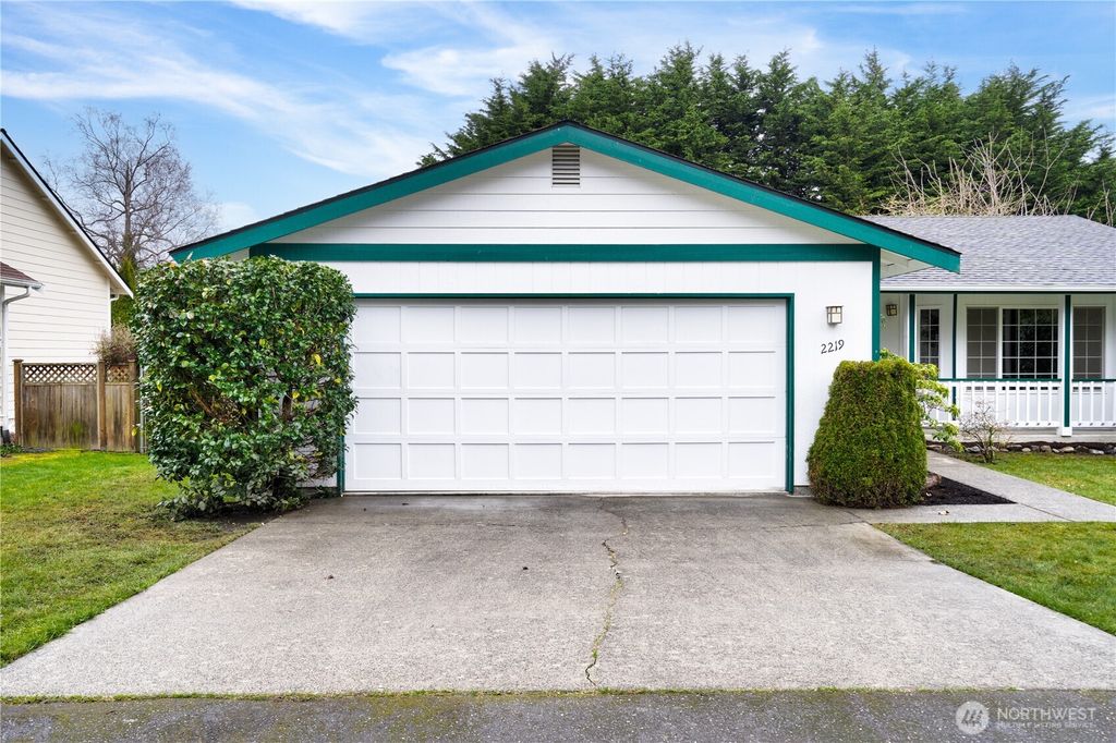Photo of 2219 13th Street, Anacortes, WA 98221 (MLS # 2490596)