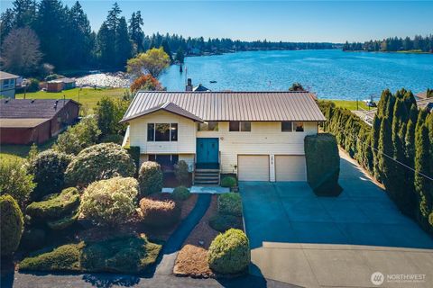 Photo of 5816 218th Avenue E, Lake Tapps, WA 98391 (MLS # 2506505)