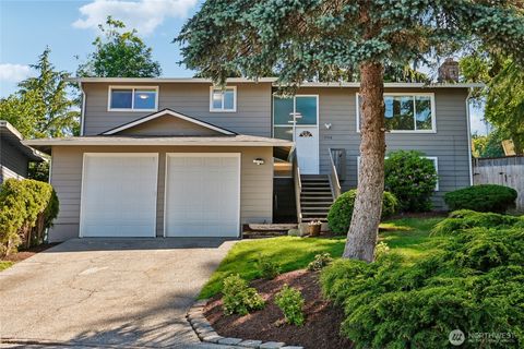Photo of 12416 SE 211th Place, Kent, WA 98031 (MLS # 2533690)