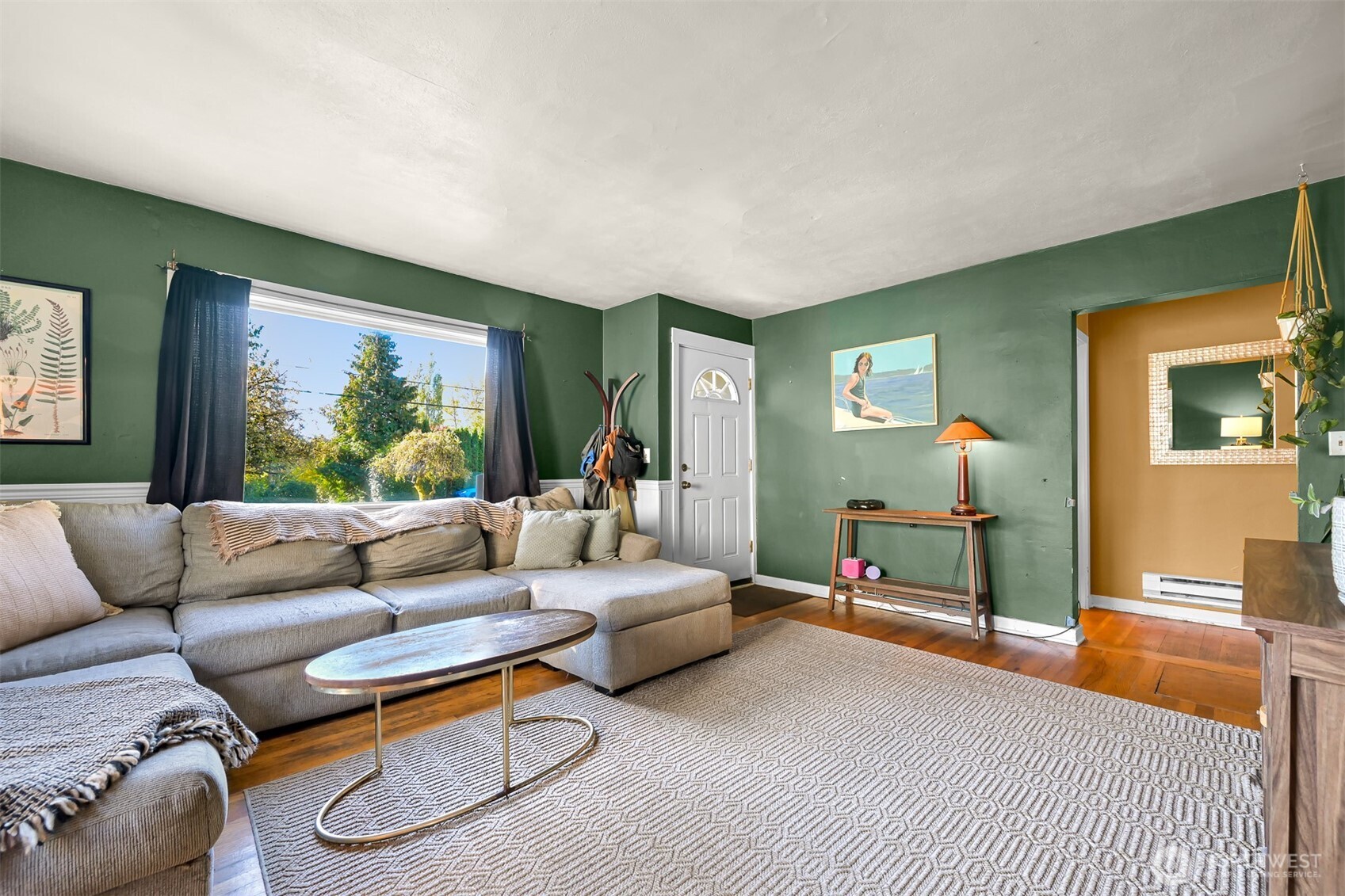 3132 Alderwood Avenue