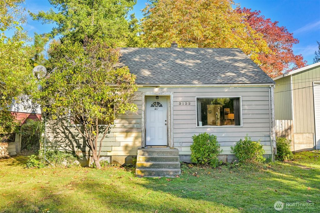 Photo of 3132 Alderwood Avenue, Bellingham, WA 98225 (MLS # 2444499)