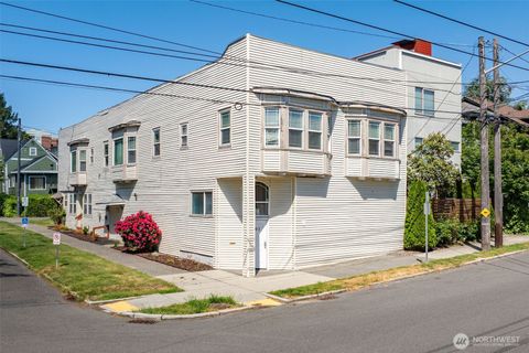 Photo of 601 21st Avenue, Seattle, WA 98122 (MLS # 2530629)