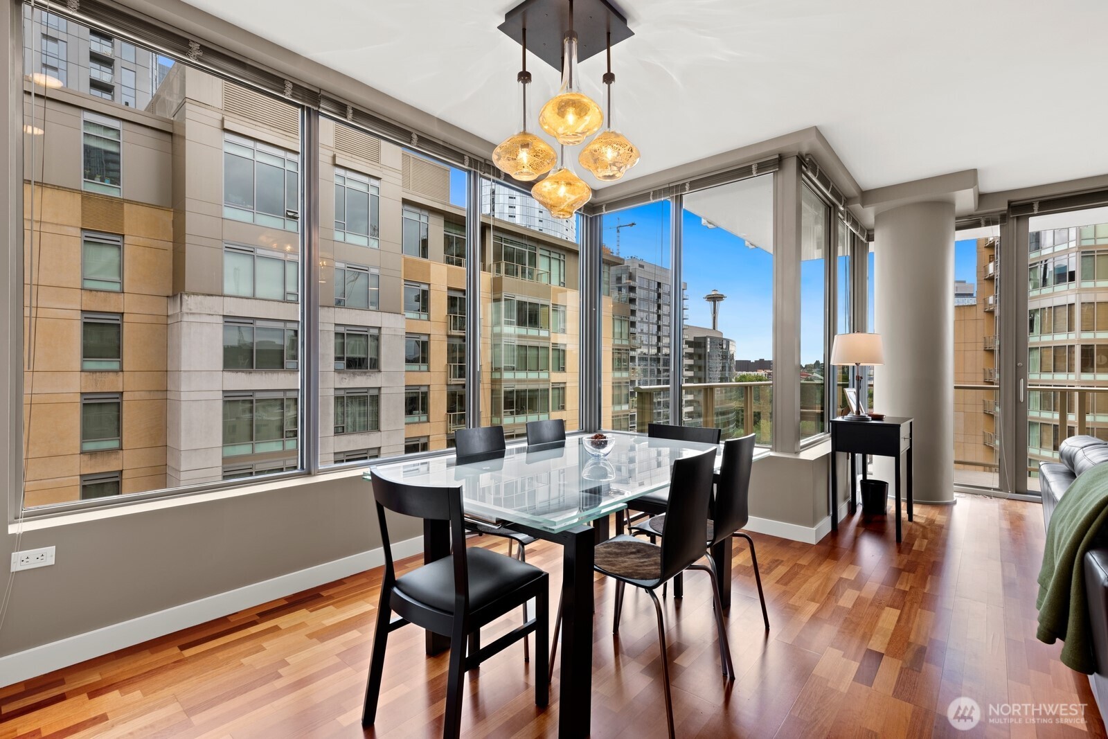 910 Lenora Street S1010
