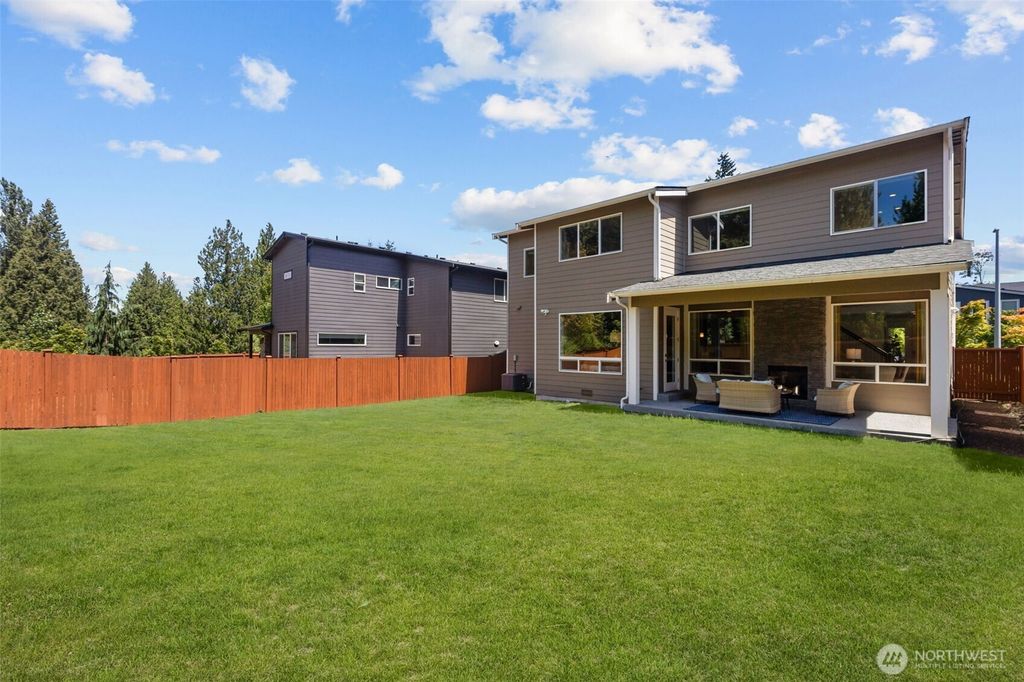 Photo of 23422 26th Avenue SE, Bothell, WA 98021 (MLS # 2404581)