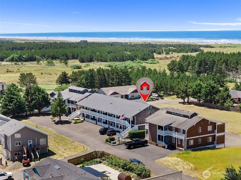 Photo of 1411 Ager Drive #301, Long Beach, WA 98631 (MLS # 2408586)