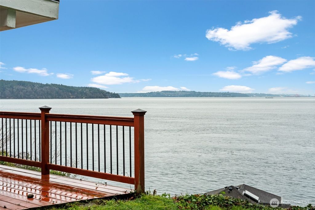 Photo of 1908 Lybecker Drive NW, Gig Harbor, WA 98332 (MLS # 2493897)