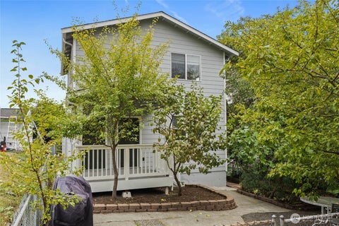 Photo of 4724 S Findlay Street #B, Seattle, WA 98118 (MLS # 2585532)