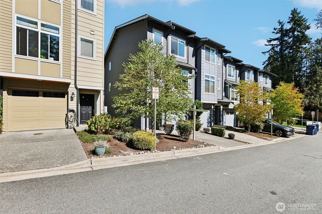 Photo of 19403 7th Avenue W #C1, Lynnwood, WA 98036 (MLS # 2409567)