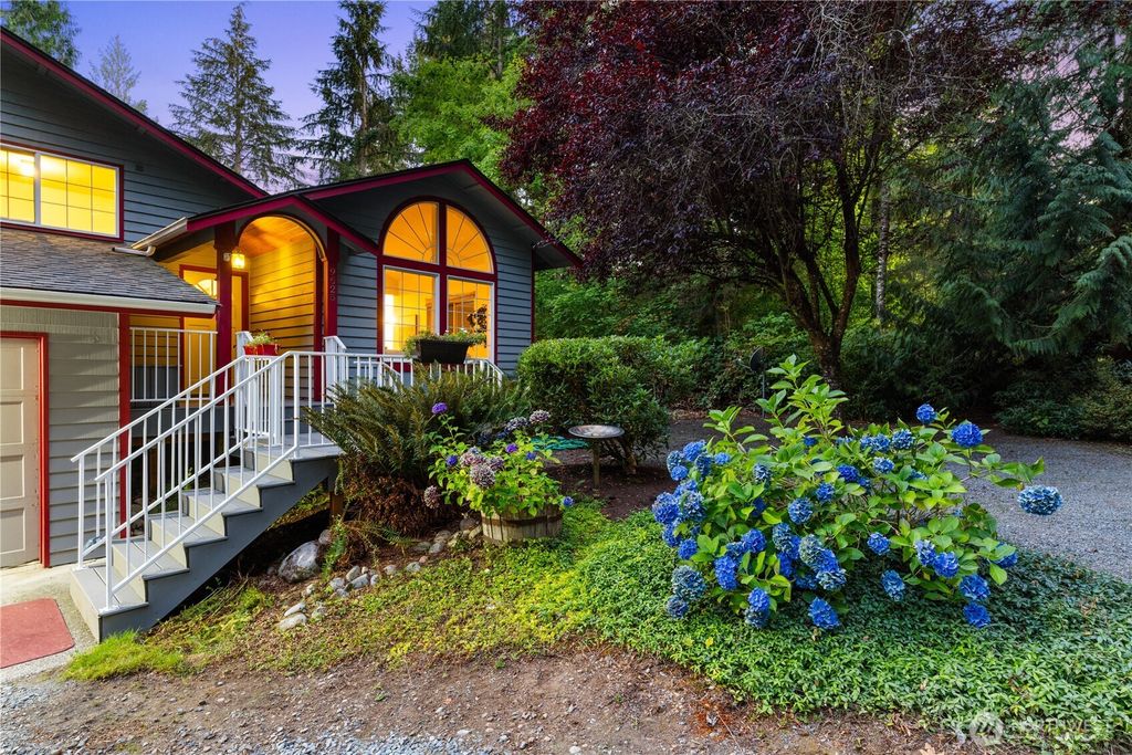 Photo of 9625 101st Avenue NE, Arlington, WA 98223 (MLS # 2425362)