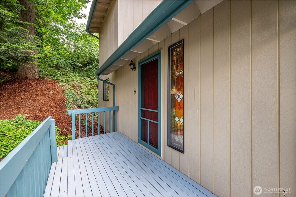 Photo of 4352 Poplar Way, Longview, WA 98632 (MLS # 2548301)