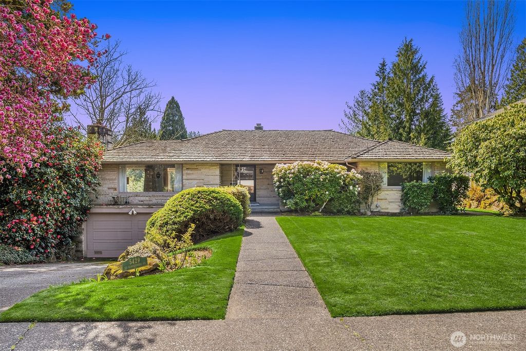 Photo of 5429 NE Windermere Road, Seattle, WA 98105 (MLS # 2362227)
