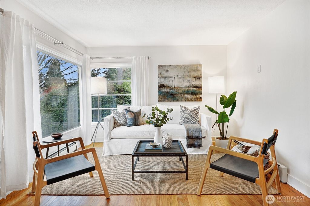 Photo of 11605 Meridian Avenue N, Seattle, WA 98133 (MLS # 2494506)