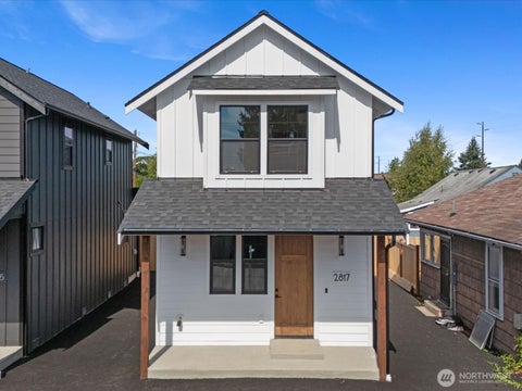 Photo of 2817 25th Street #B, Everett, WA 98201 (MLS # 2579838)