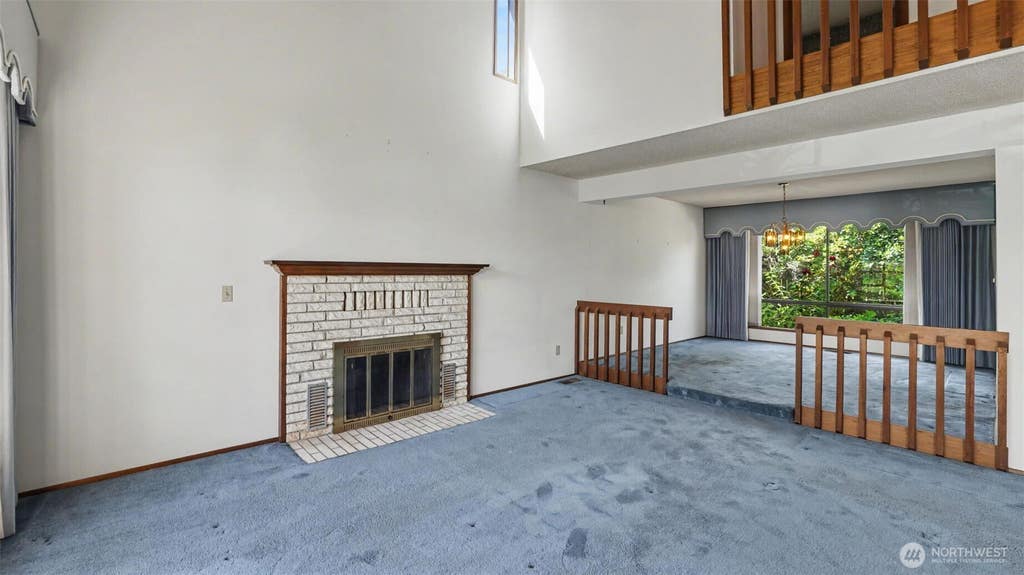 Photo of 4233 192nd Court SE, Issaquah, WA 98027 (MLS # 2560826)