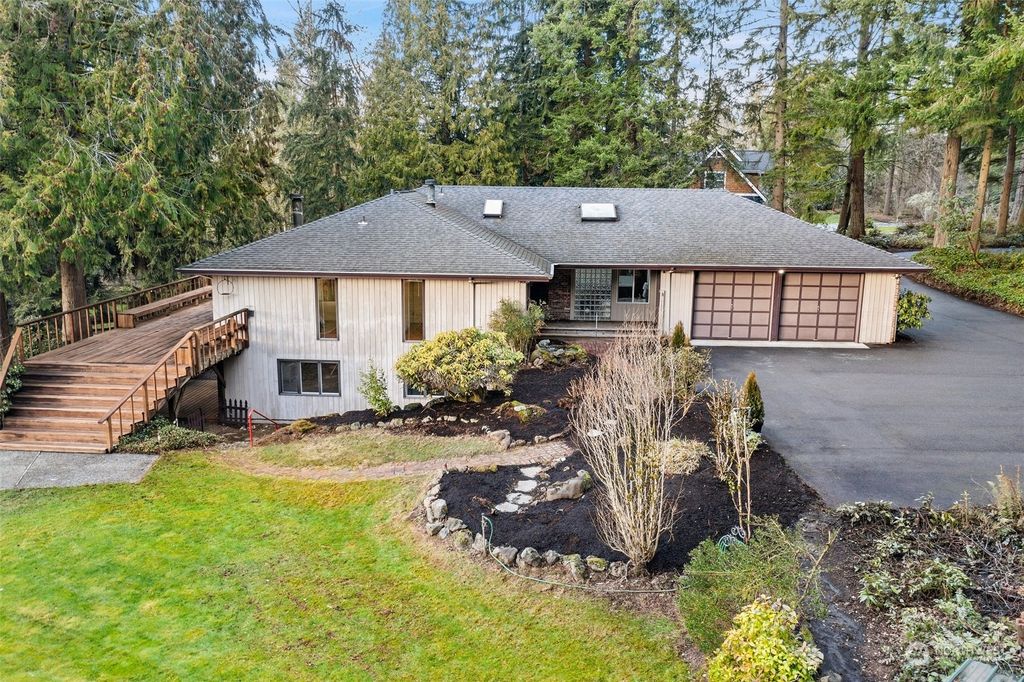 Photo of 7721 230th Avenue NE, Redmond, WA 98053 (MLS # 2034775)