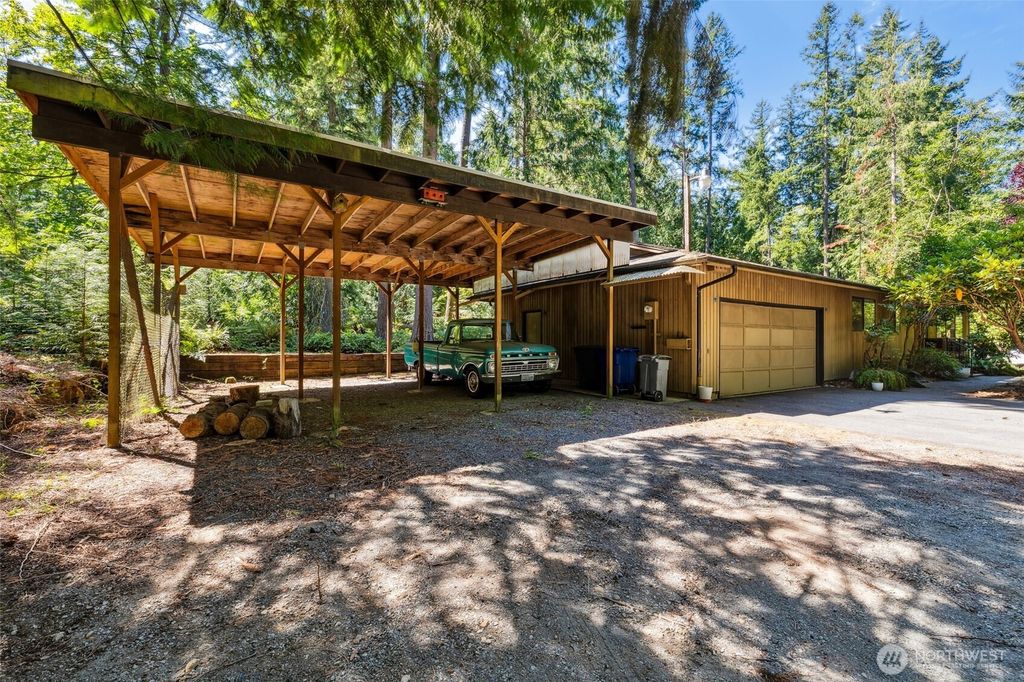 Photo of 22737 SE 23rd Place, Sammamish, WA 98075 (MLS # 2417936)